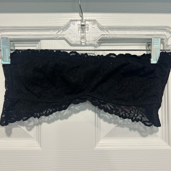 PINK Victoria's Secret Other - PINK Victoria's Secret Black Lace Bandeau‎